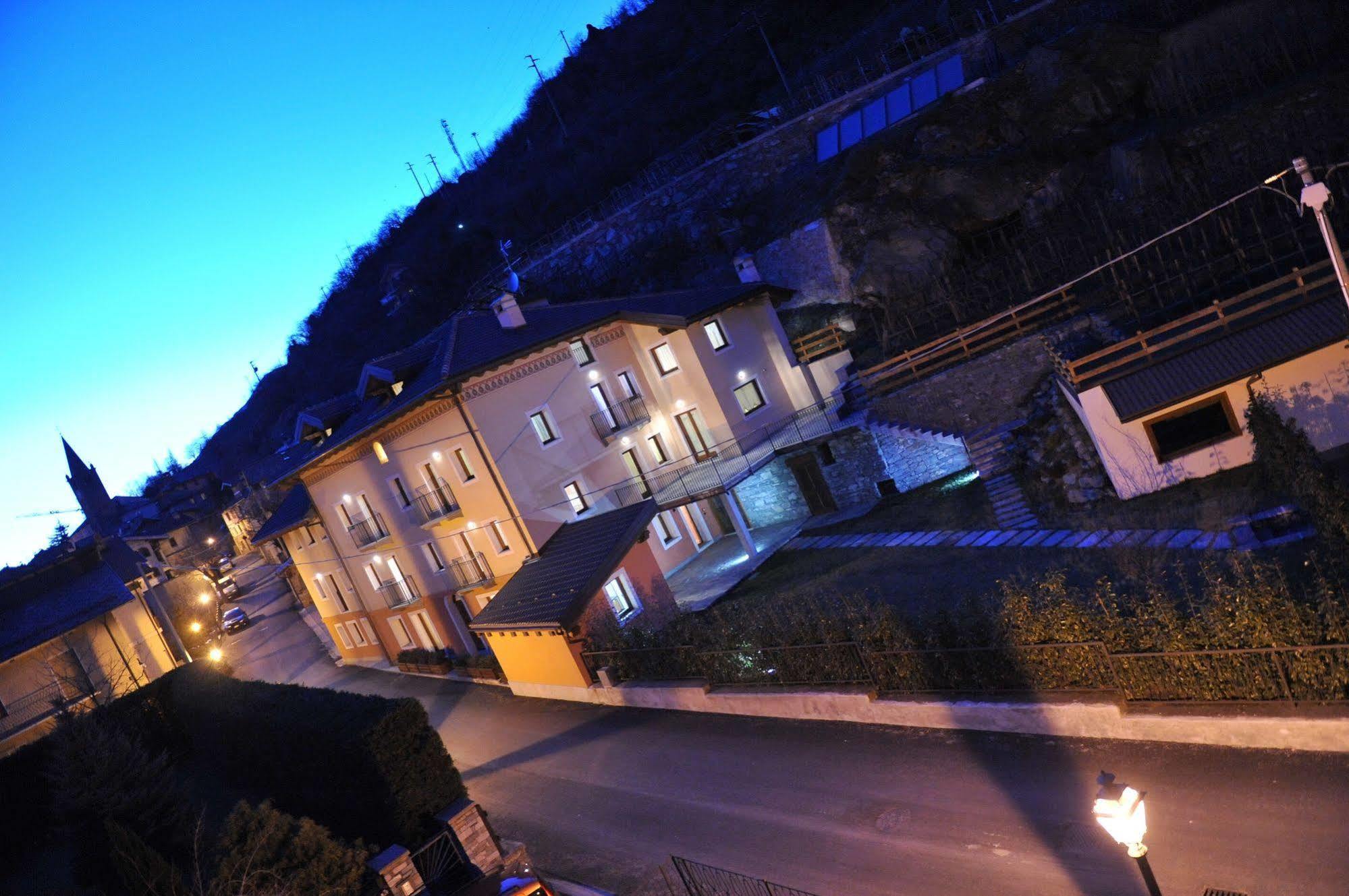 Au Berceau Du Bien-Etre Villa Chambave ภายนอก รูปภาพ