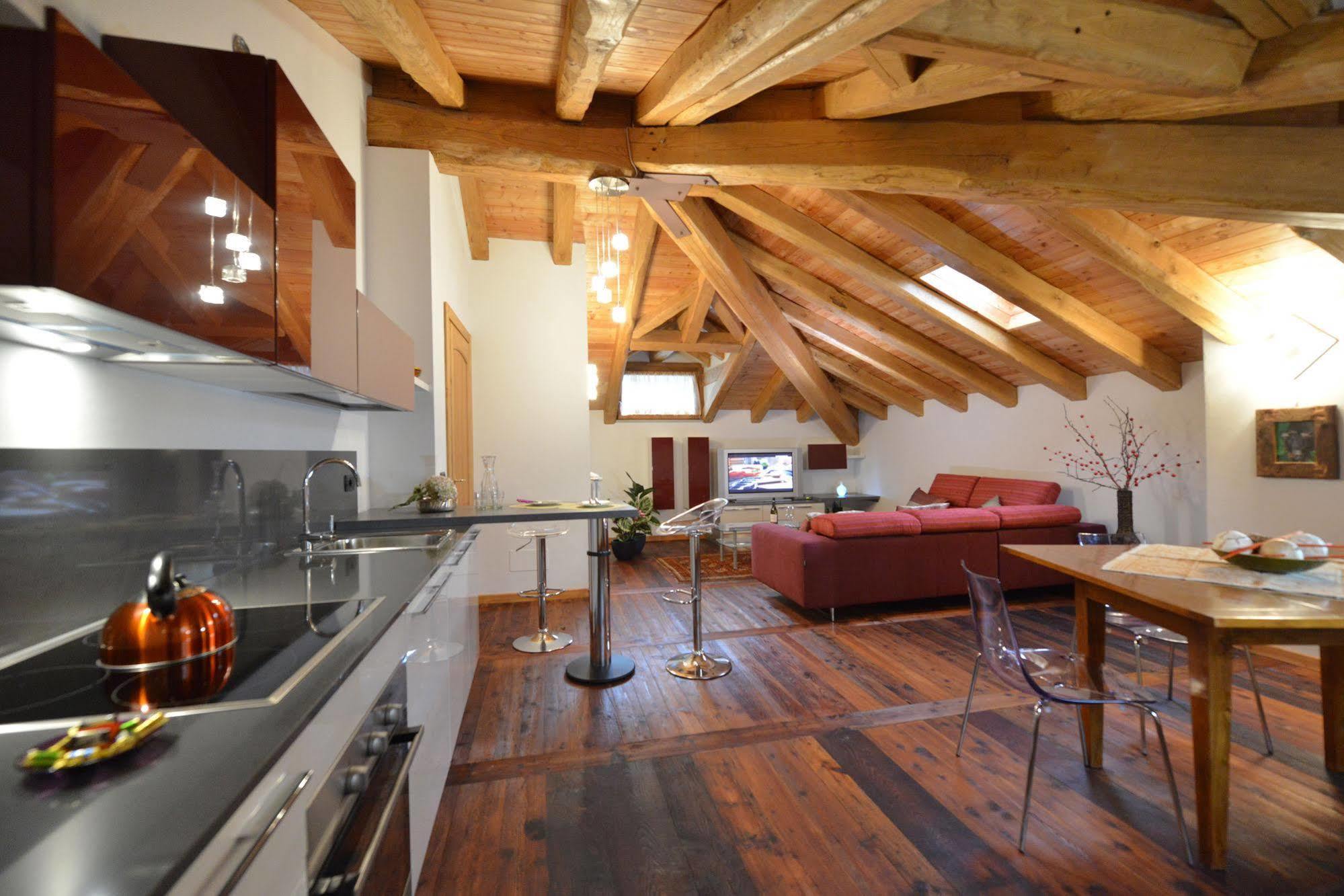 Au Berceau Du Bien-Etre Villa Chambave ภายนอก รูปภาพ